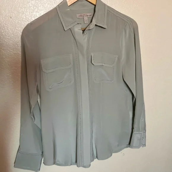 Sage Green 100% Silk Banana Republic Button Down - Picture 2 of 7